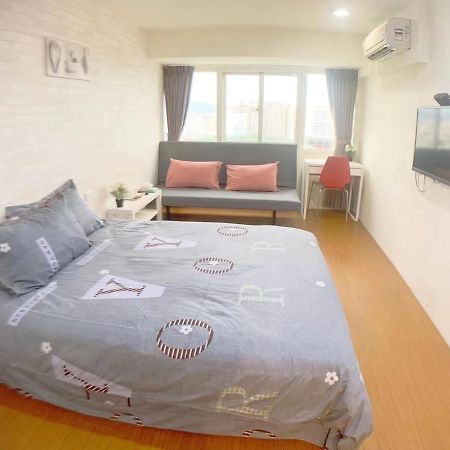 星霖之家 Apartment Taichung Exterior photo