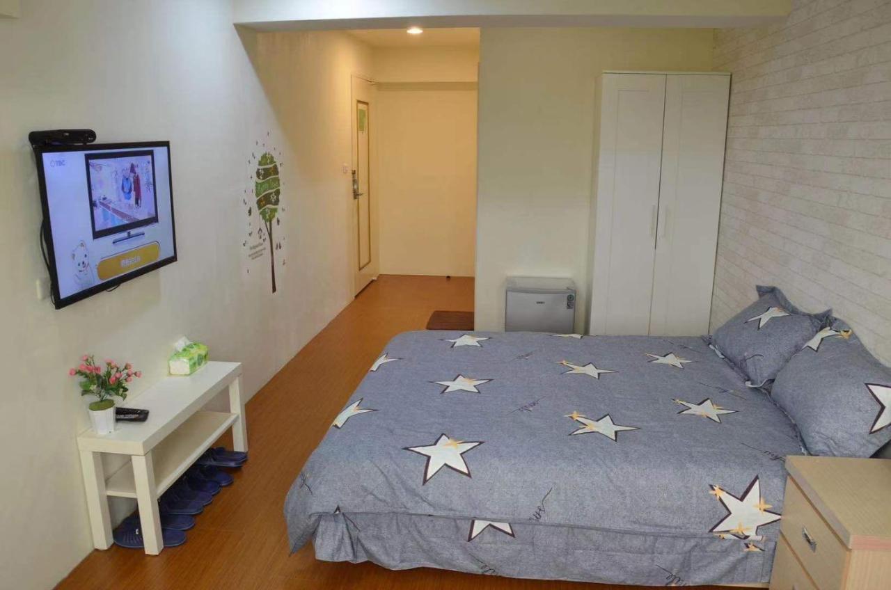 星霖之家 Apartment Taichung Exterior photo
